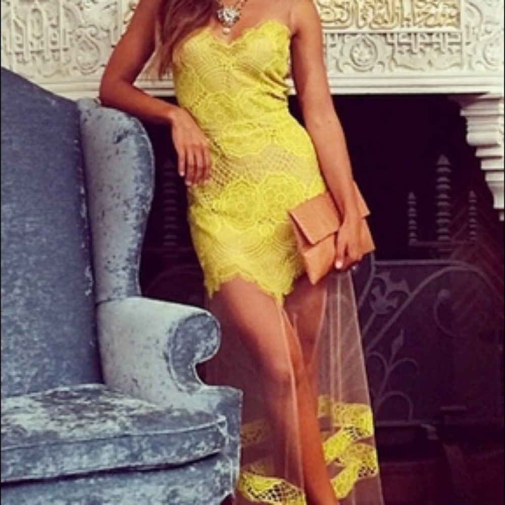 For Love & Lemons Yellow Lace Maxi Dress 🍋